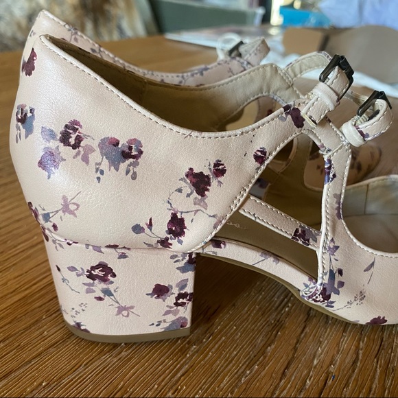 Coconuts by Matisse Kitten Heels - Picture 4 of 4